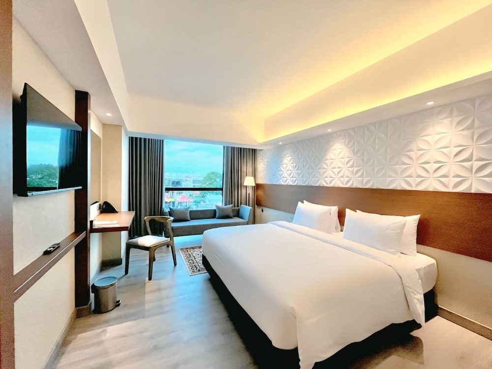 Hollywood, Executive, King Bed