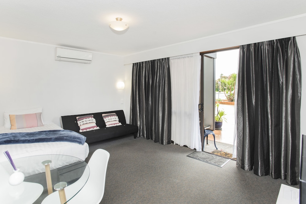 Waikanae Beach Motel 29/76