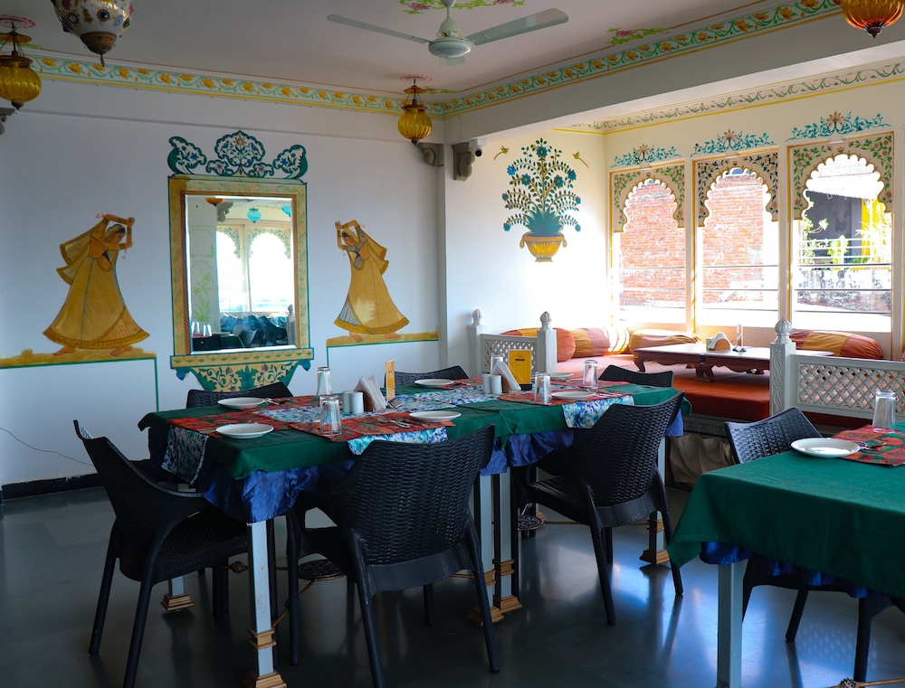 Mewar Haveli 46/57