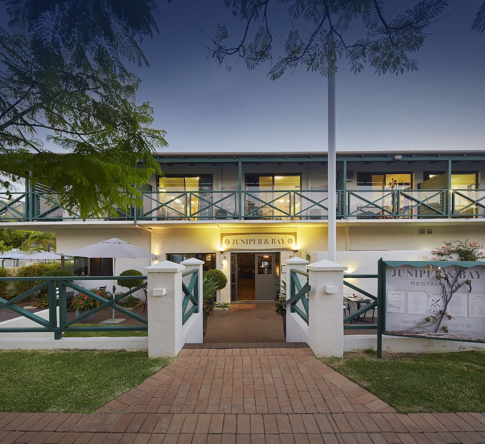 Windsor Lodge Como 10/48