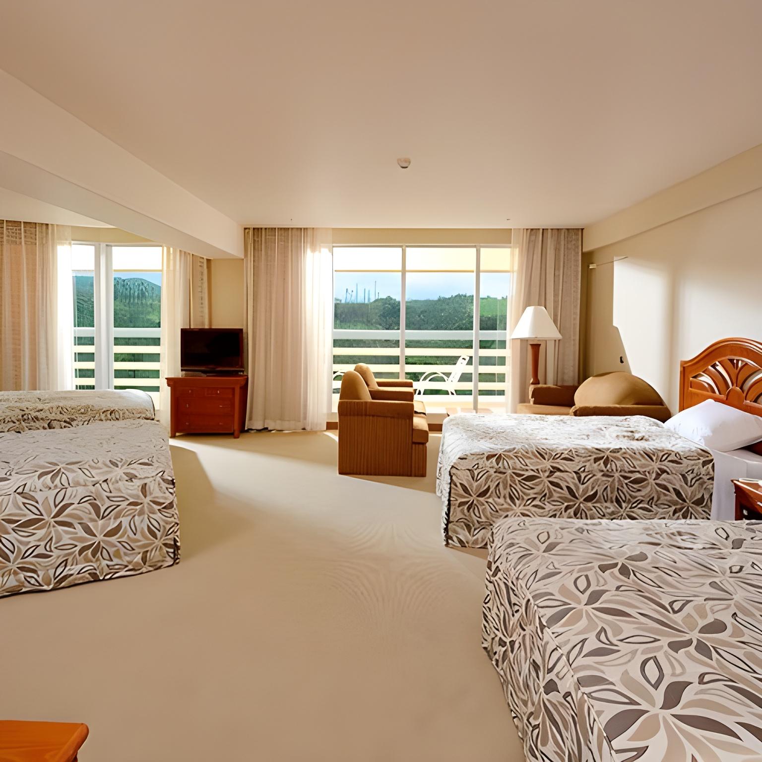 Room, Quadruple, Green View, Mountain View, Corner