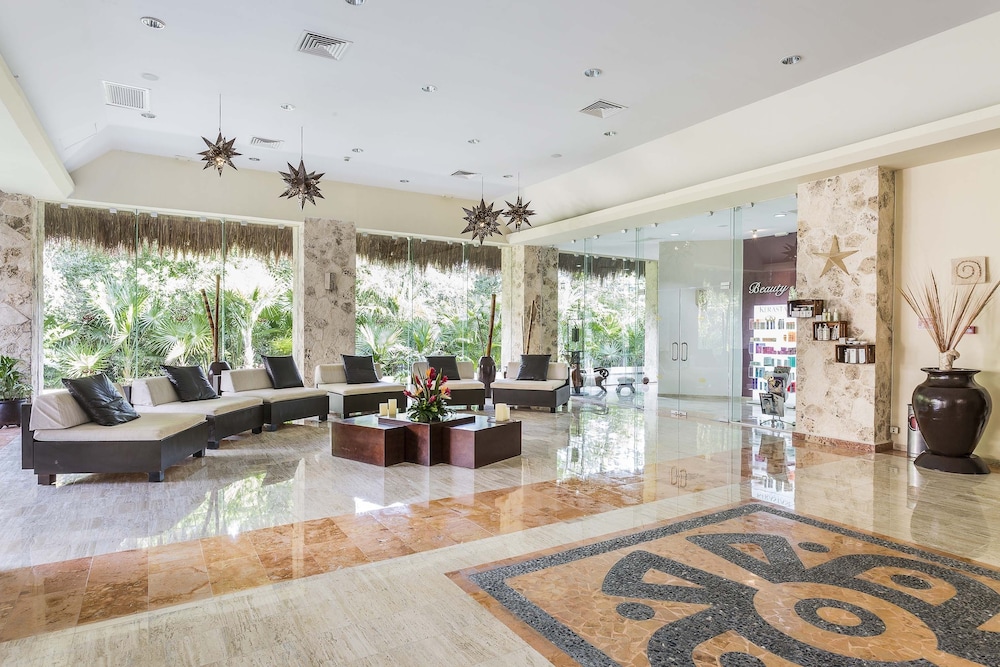 Grand Palladium Colonial Resort Spa All Inclusive 9/47