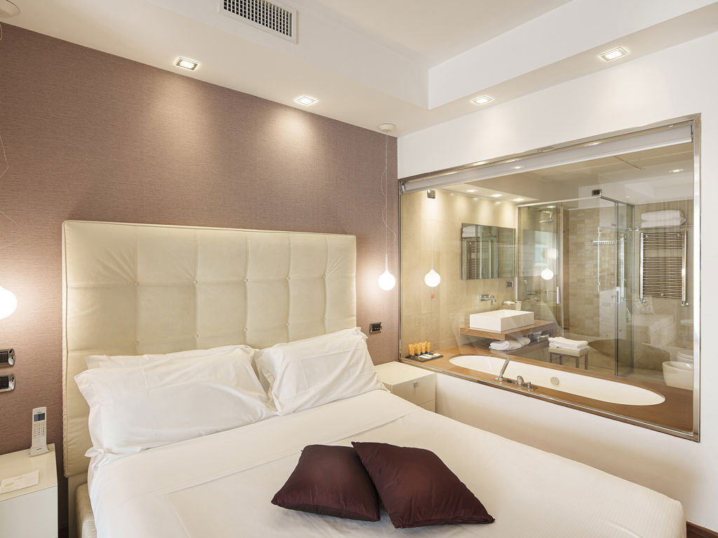 Junior Suite, Lateral Side Sea View