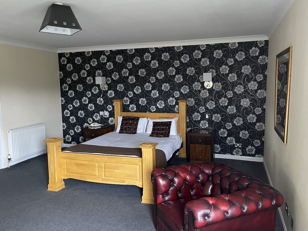 CLUB, DOUBLE BED
