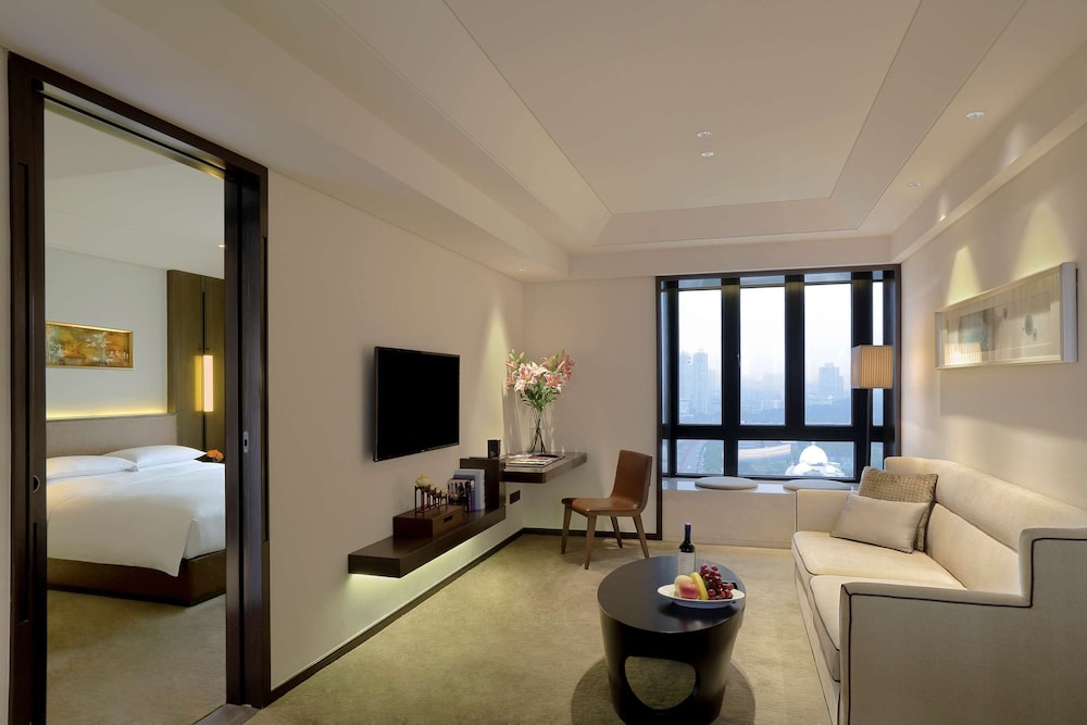 Hyatt Place Shenzhen Dongmen 44/79