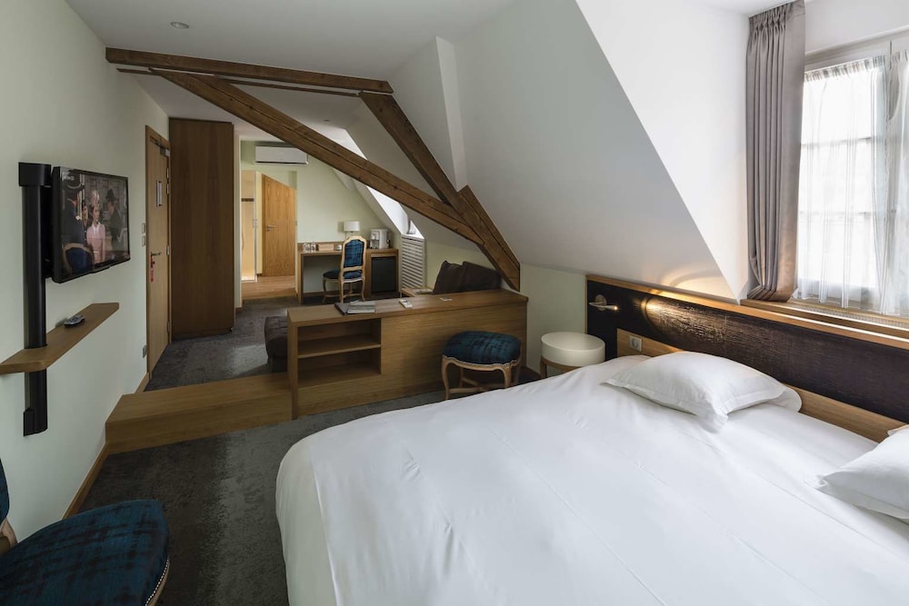 Hotel Restaurant SPA Cheval Blanc Lembach 6/34