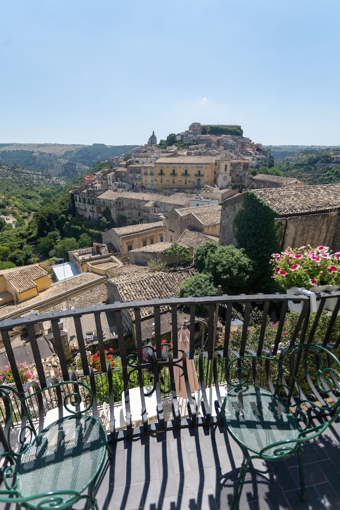 Terra Del Sole Ibla 38/50