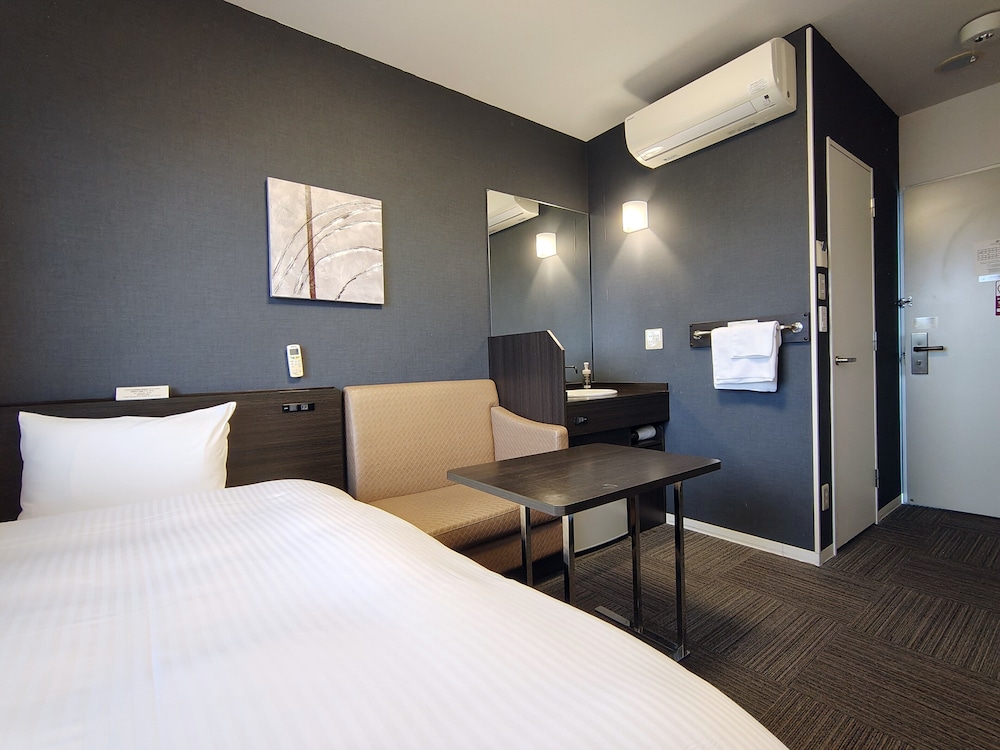 Hotel Route-Inn Iwakiizumi Ekimae 13/50