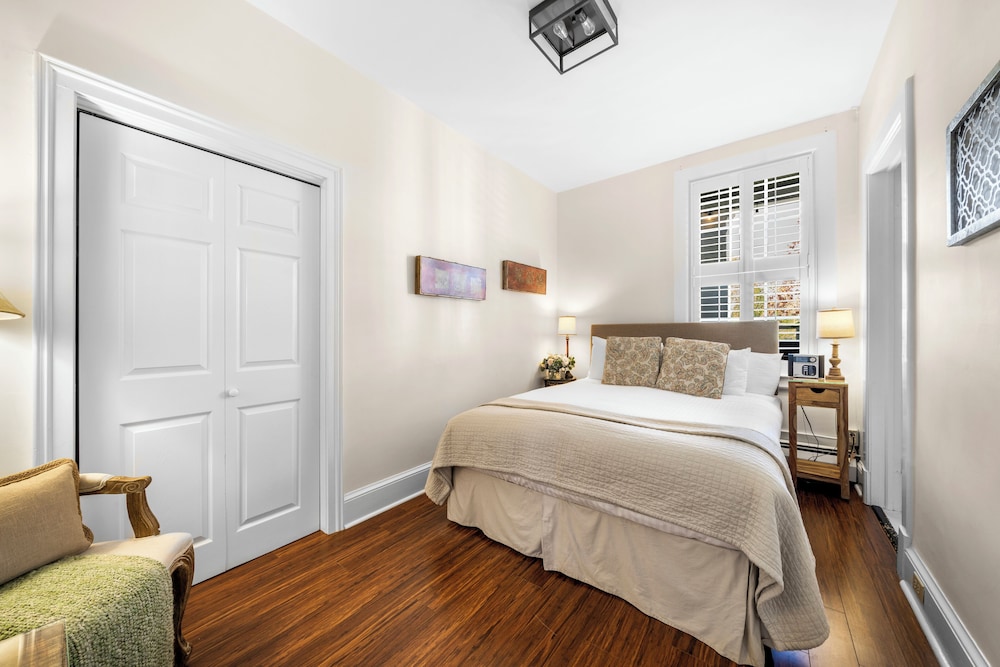 BASIC, DOUBLE BED