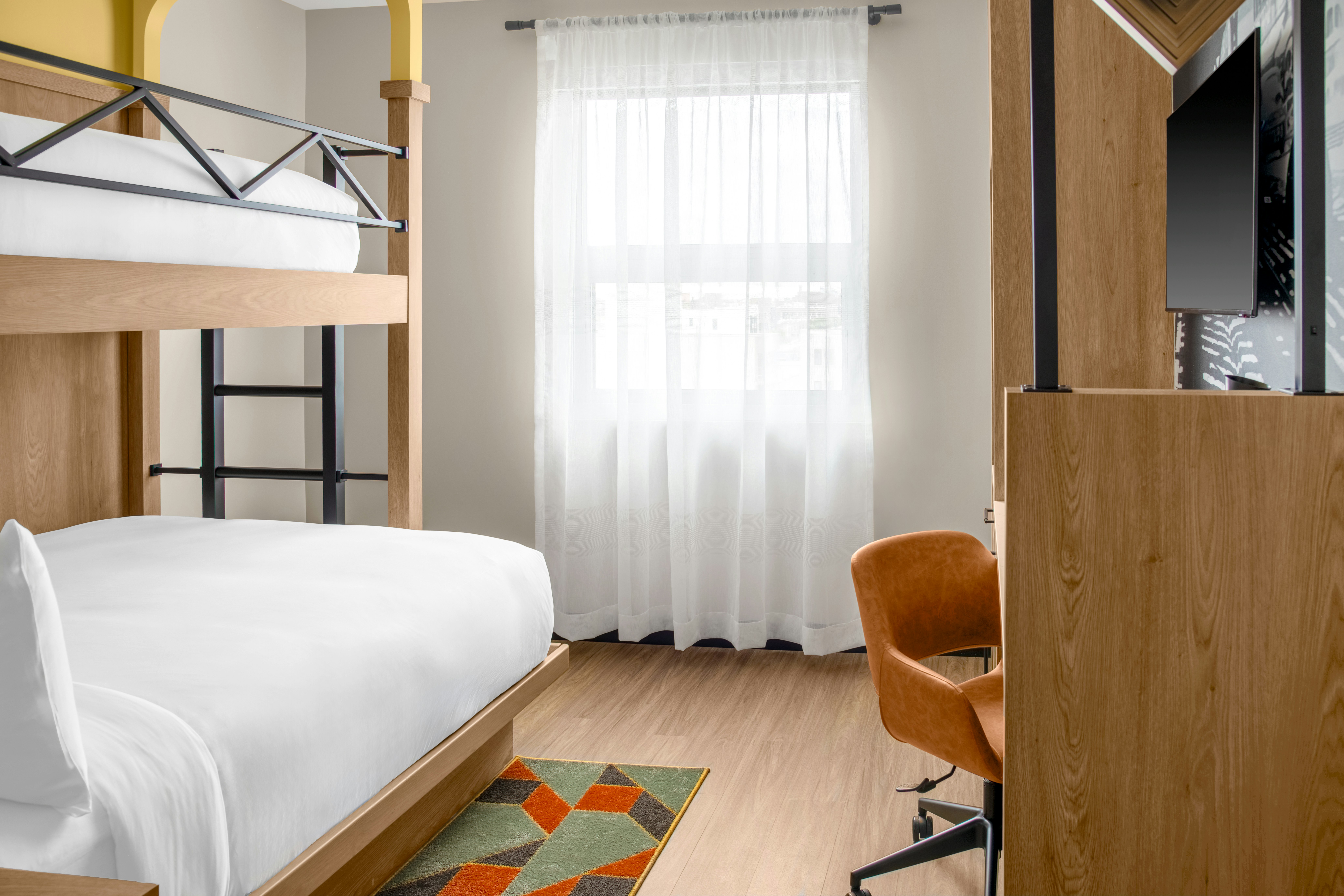 voco Astoria by IHG 15/50