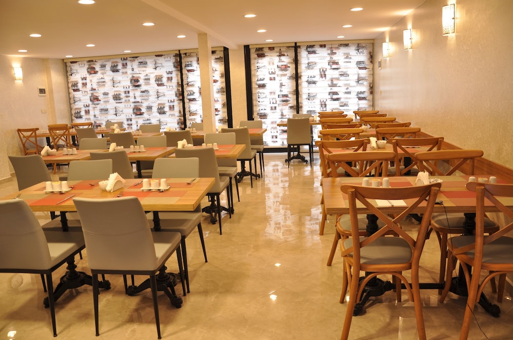 WAW HOTEL GALATAPORT 45/61