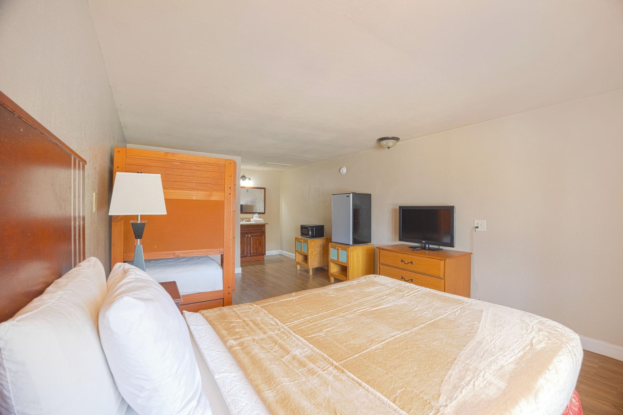 Family, Studio, Multiple Beds