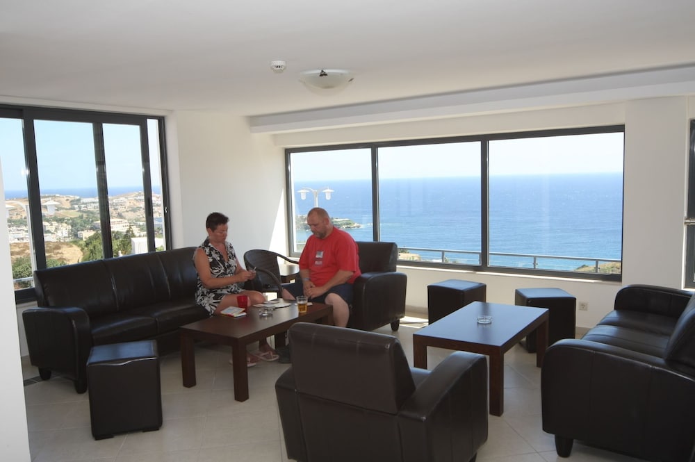 Panorama Village Hotel 24/50
