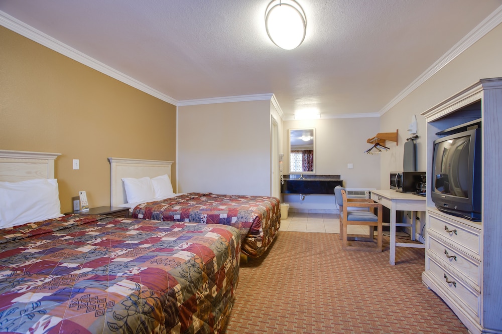 Abby S Anaheimer Inn 6/30