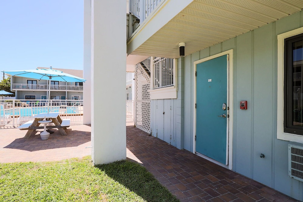 Coastal Waters Inn 7/74