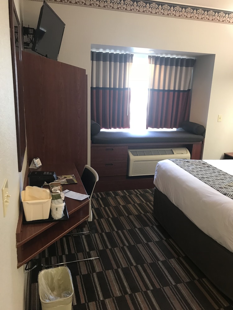 Microtel Inn & Suites by Wyndham Urbandale/Des Moines 5/47