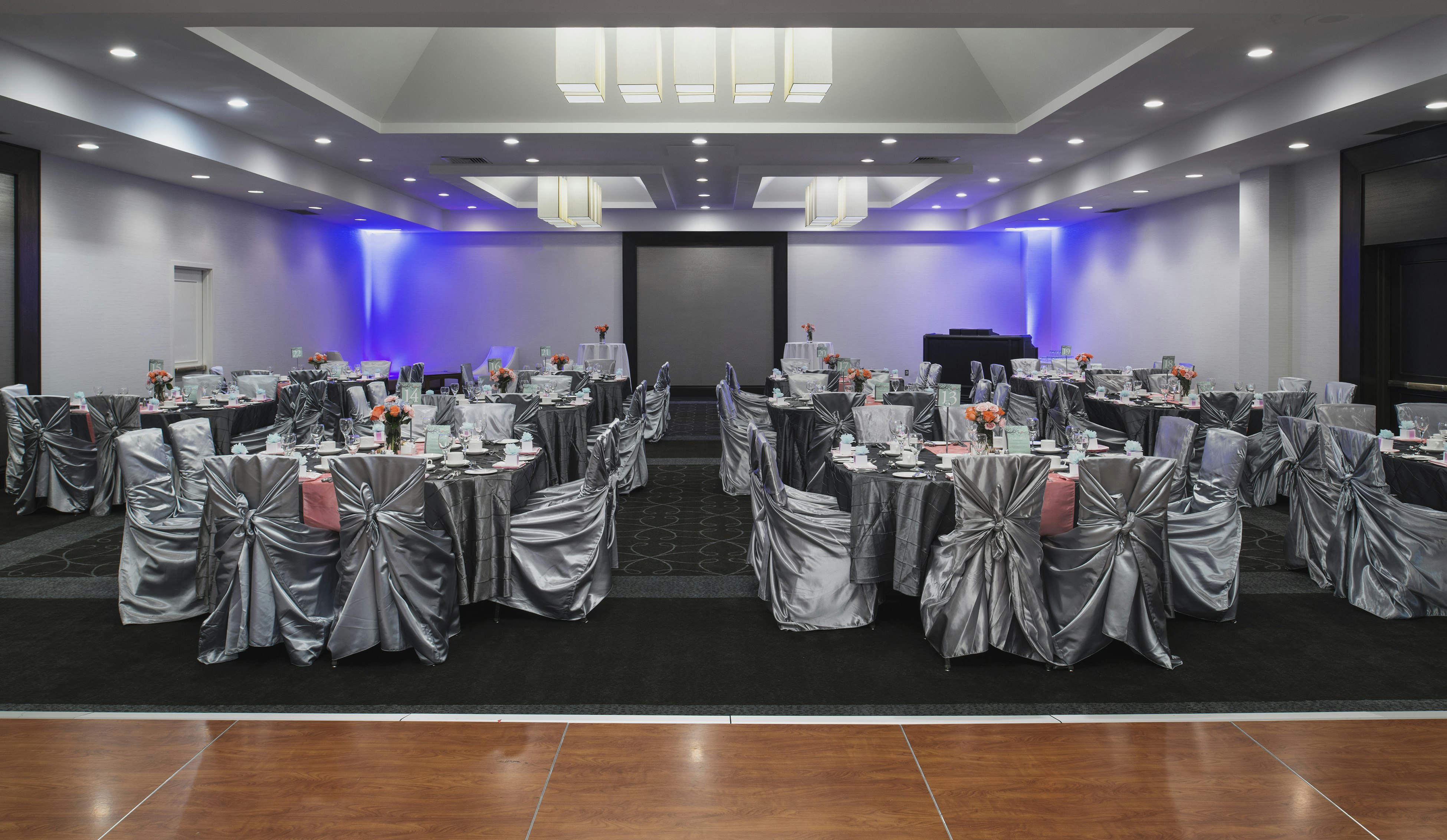Hilton Winnipeg Airport Suites 47/65