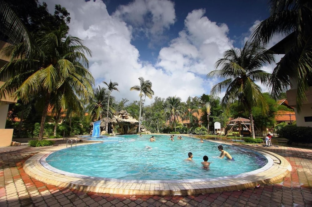 Rompin Beach Resorts 36/39