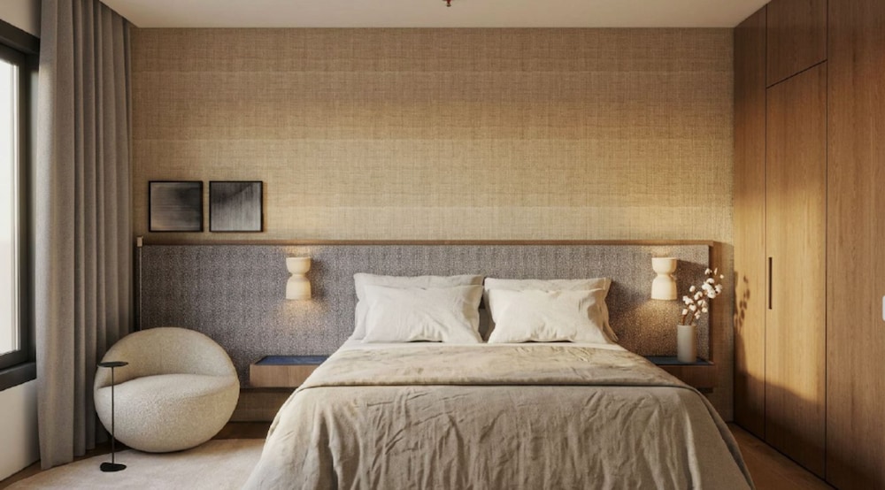 Suite, King Bed, Bathtub