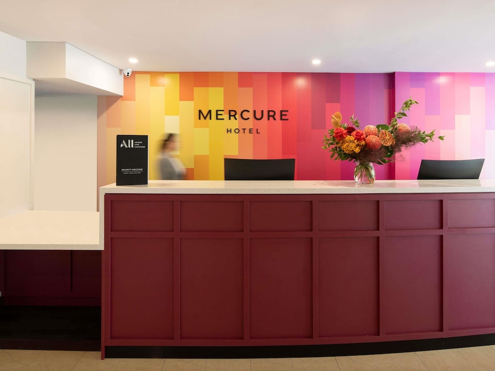 Mercure Perth on Hay 8/50