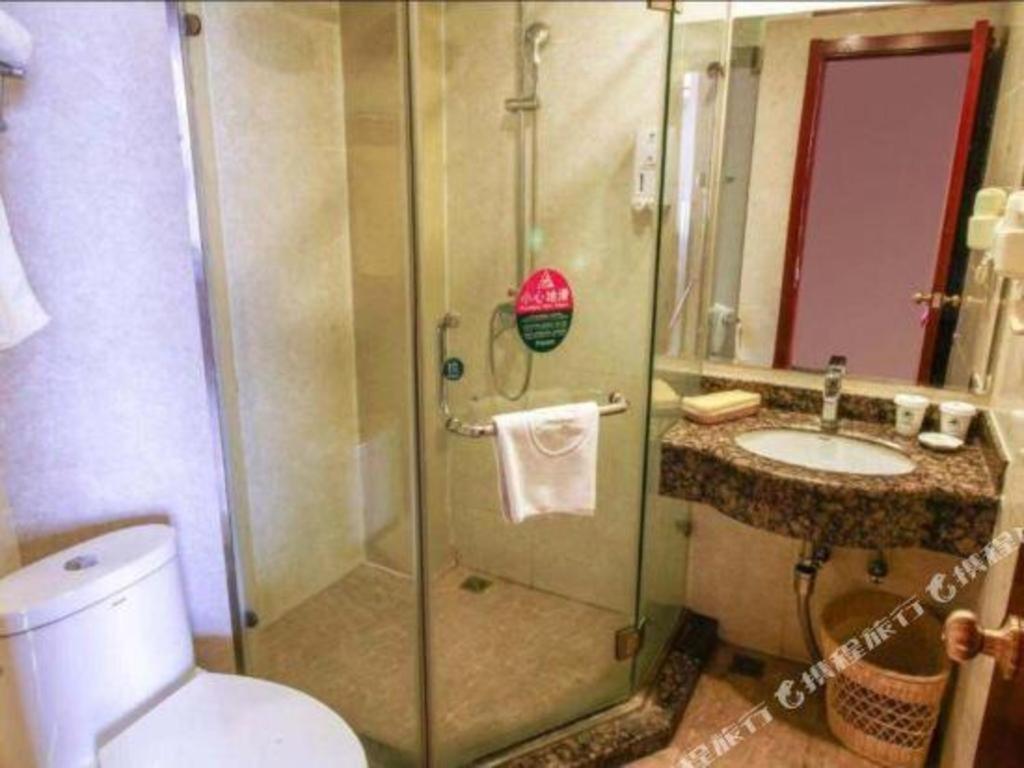 GreenTree Inn Langfang Guangyang District Guangyang Avenue North Yongxing Road Express Hotel 47/50