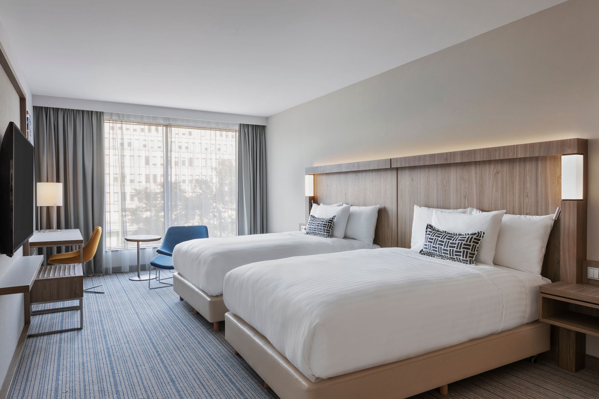 room, 2 double beds, city view