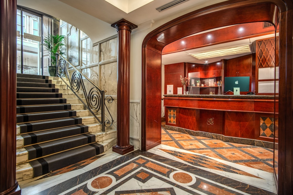 The Britannia Hotel 4/47