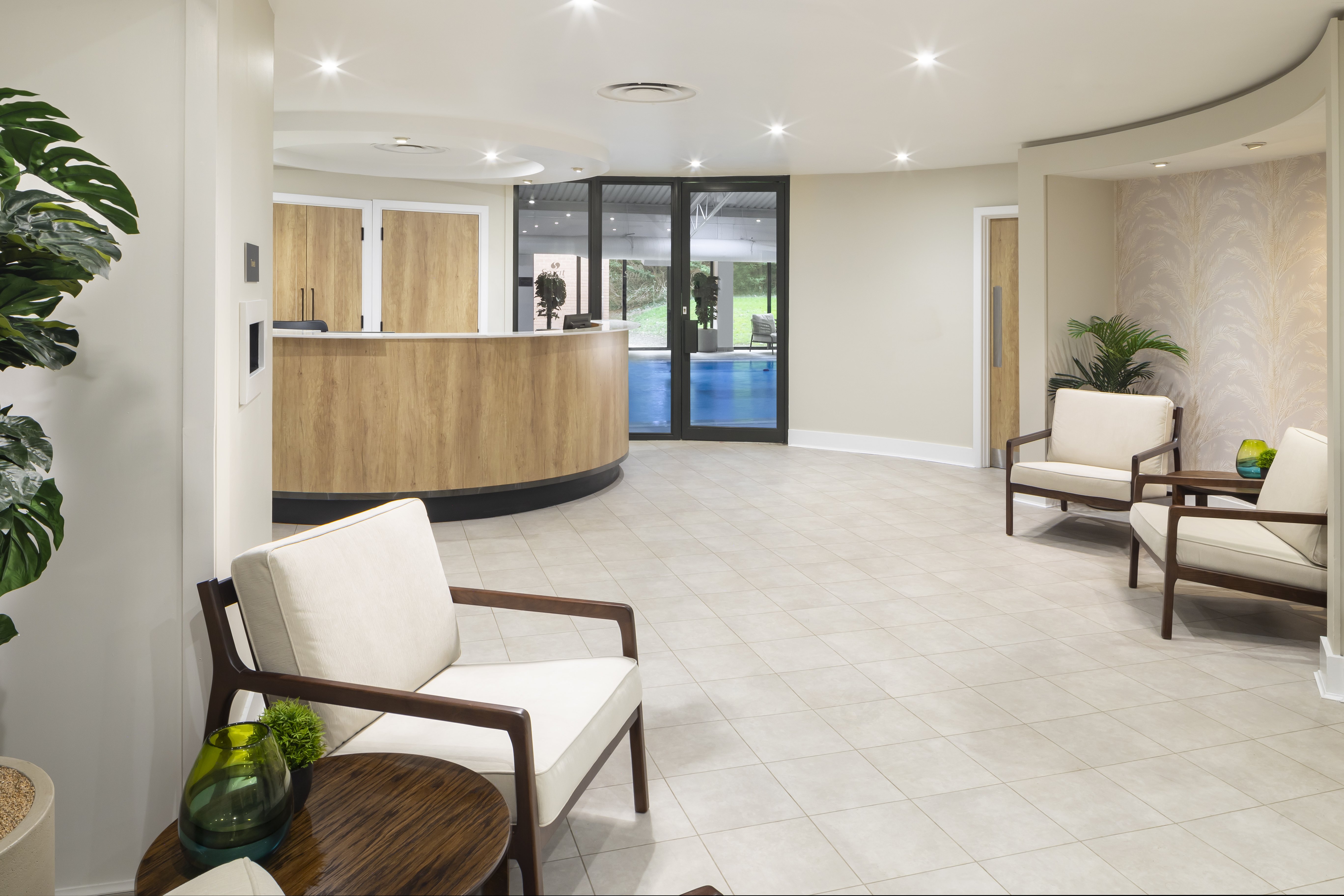 Holiday Inn Gloucester Cheltenham 6/49