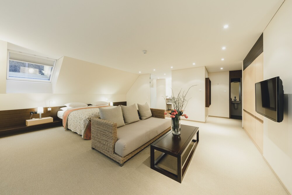 RESIDENCE HOTEL 29/38