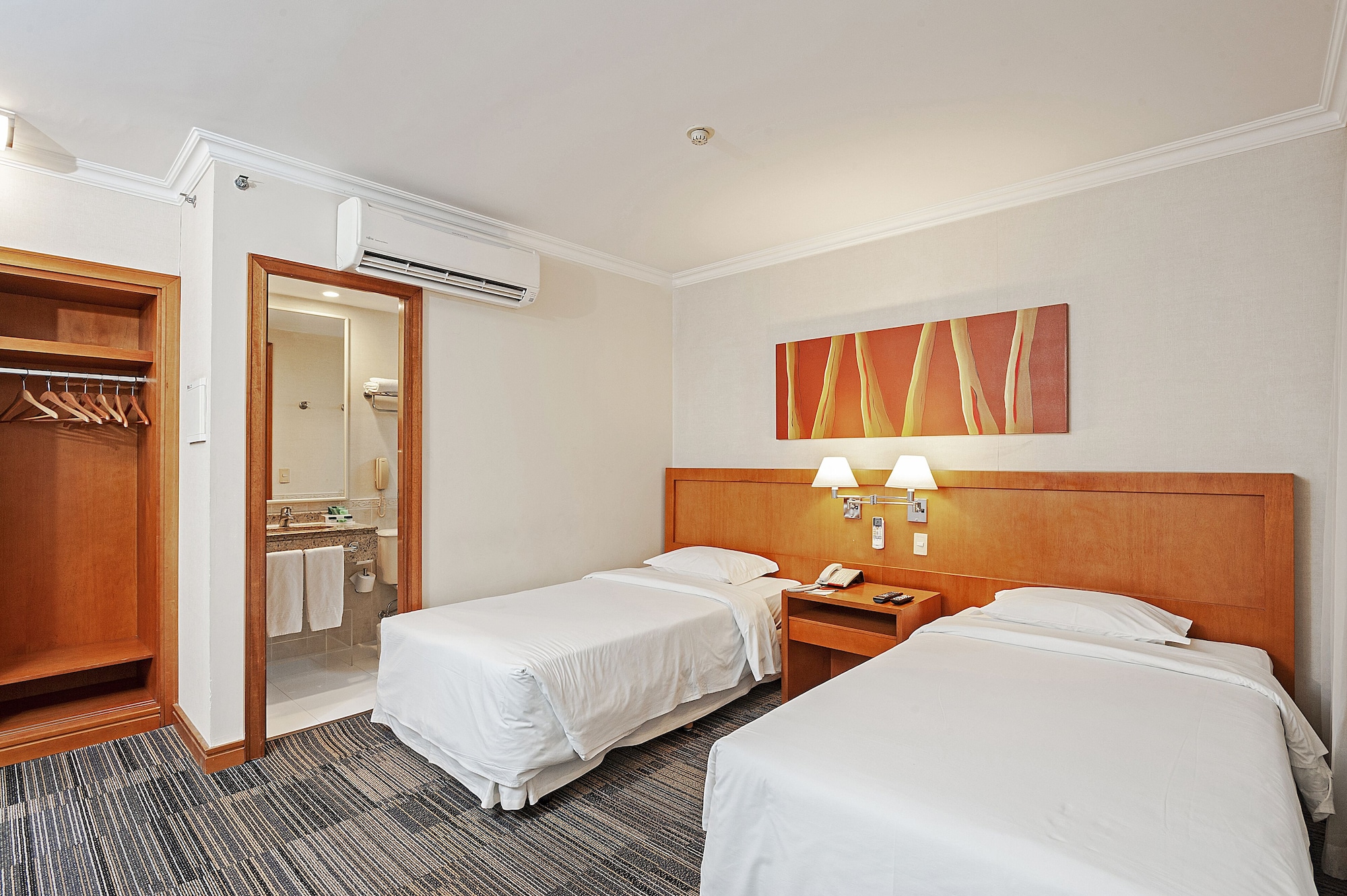 SUPERIOR, TWIN BEDS