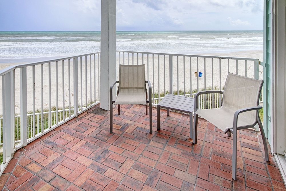 New Smyrna Waves MOD Collection by Sonesta 43/50