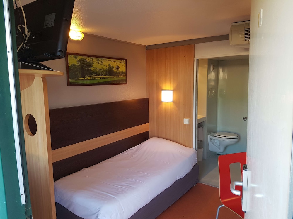 Premiere Classe Amiens Glisy 18/62
