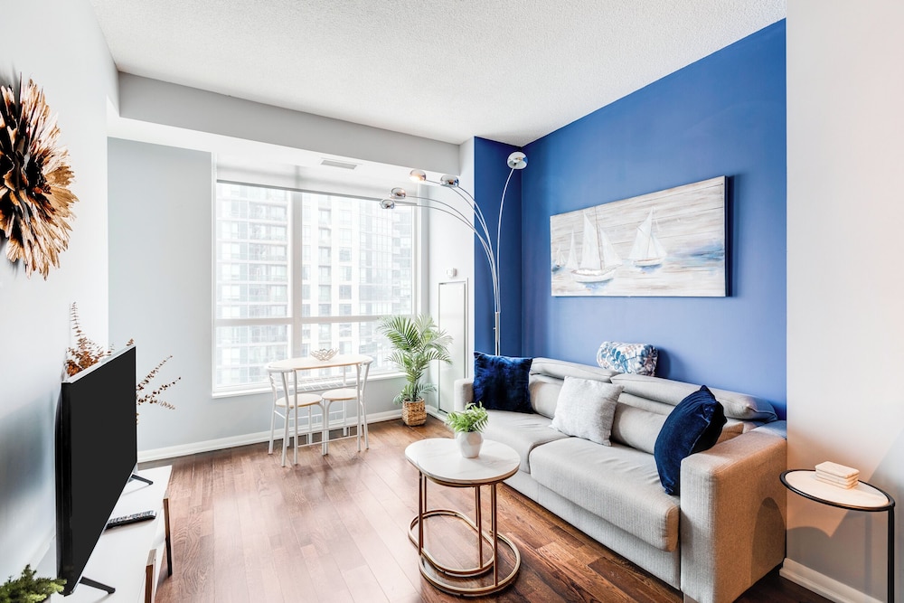 Aoc Suites - Luxury Condo - City View 19/28