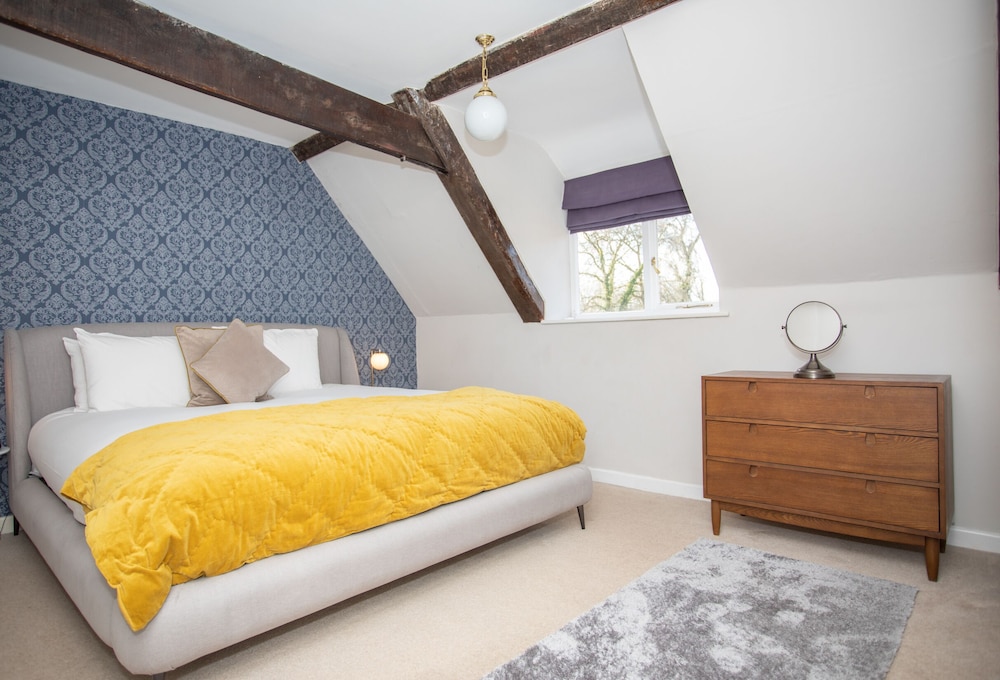 Sweet, Superior, Cottage, Double and Twin Beds