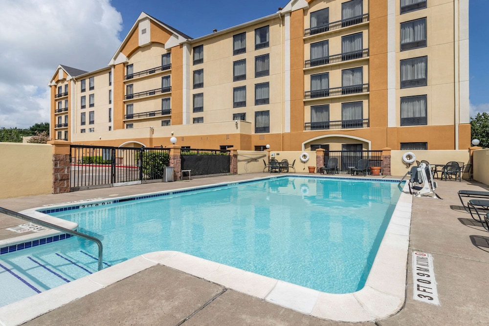 Sonesta Essential NW Houston 1/61