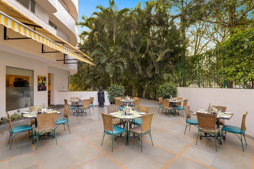 Lemon Tree Hotel Hinjawadi Pune 36/49