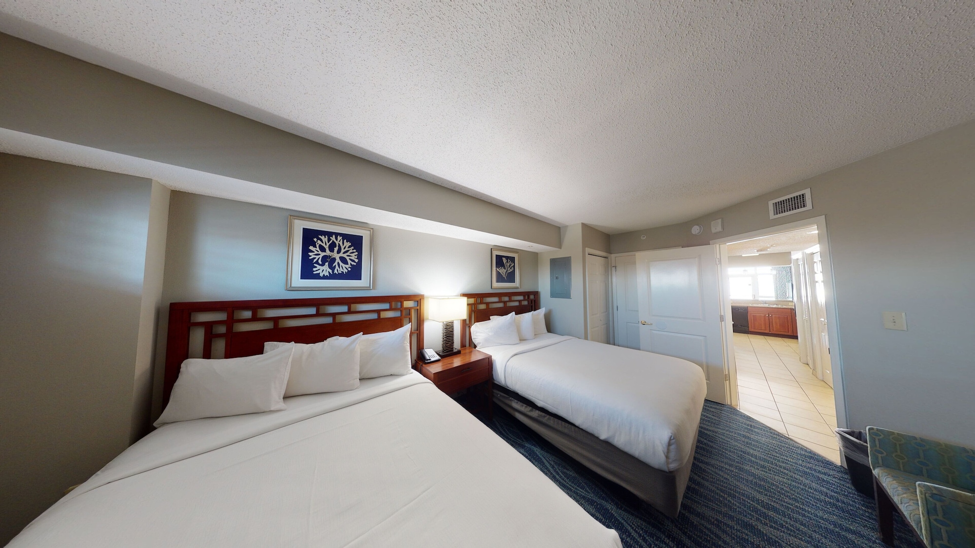 SUITE, OCEAN FRONT
