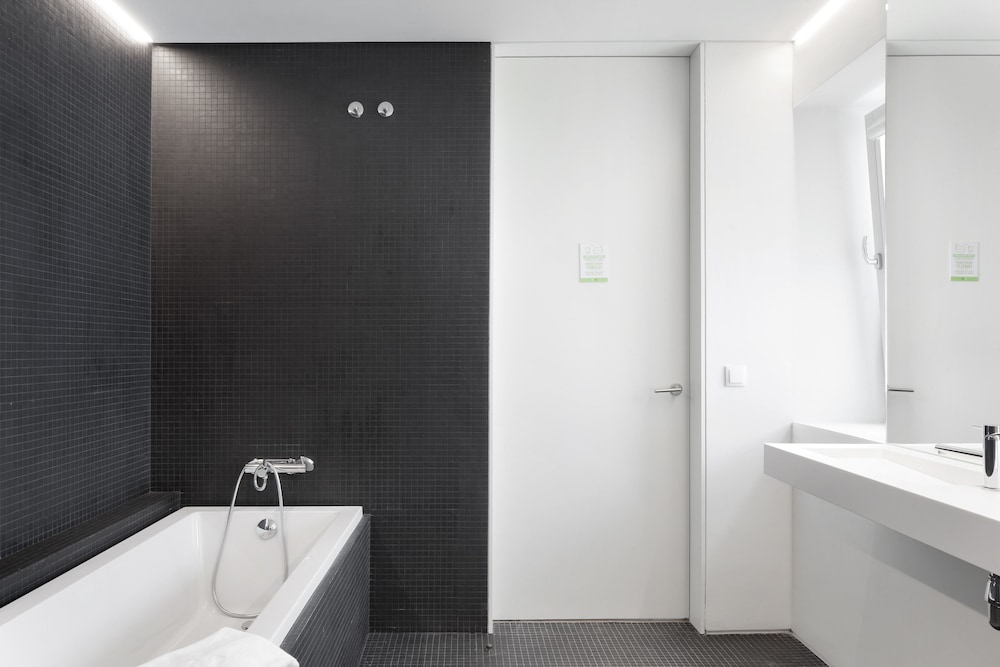 Ascensor Da Bica Lisbon Serviced Apartments 12/68