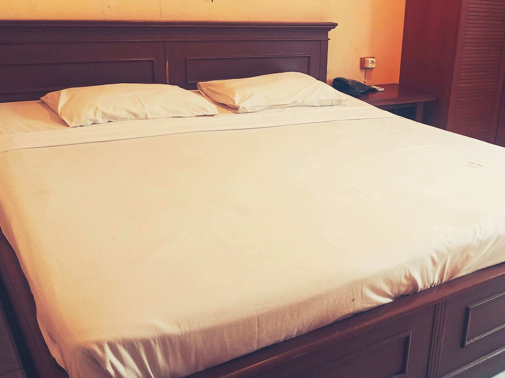 OYO 2495 Hotel Wijaya 36/50