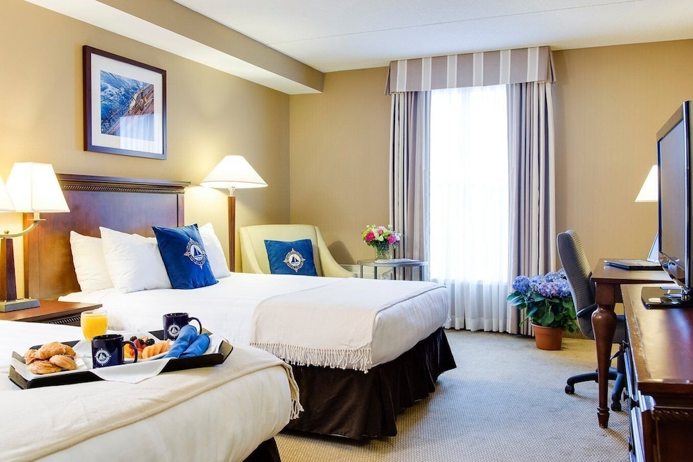 Salem Waterfront Hotel and Suites 15/45