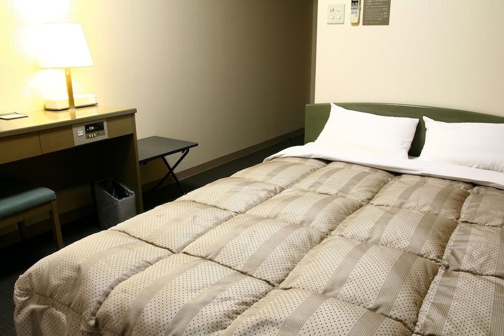 Hotel Route-Inn Court Kofu 9/32