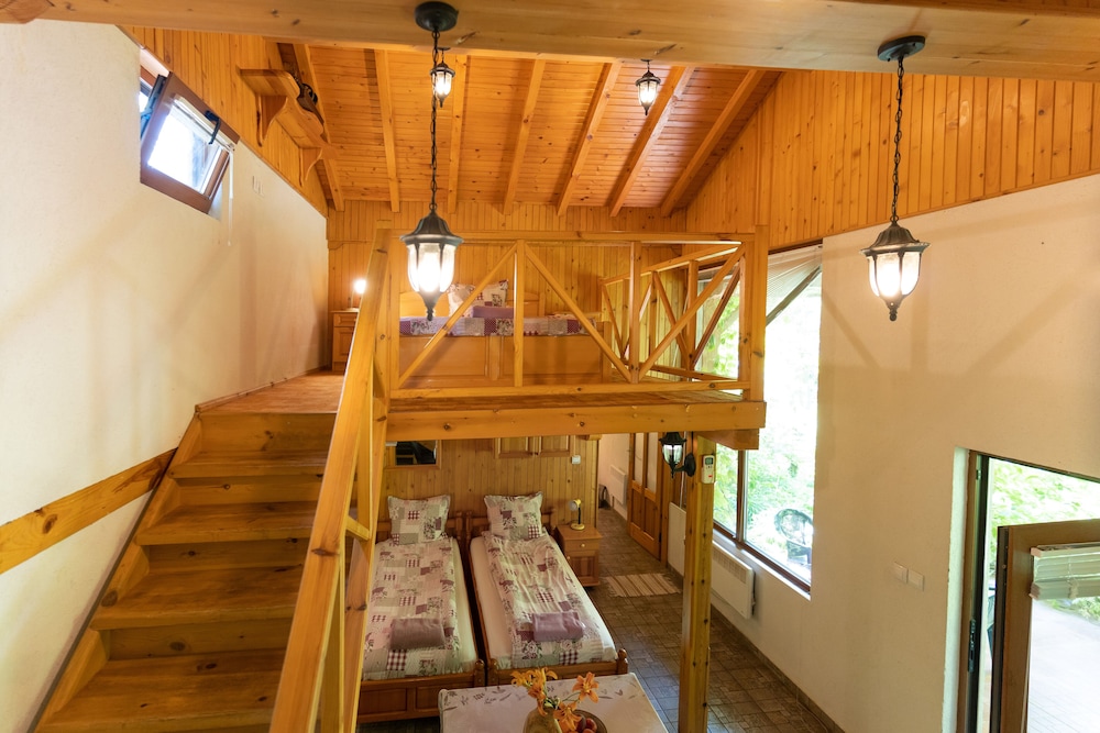 ECO HOTEL IMENIETO 3/21
