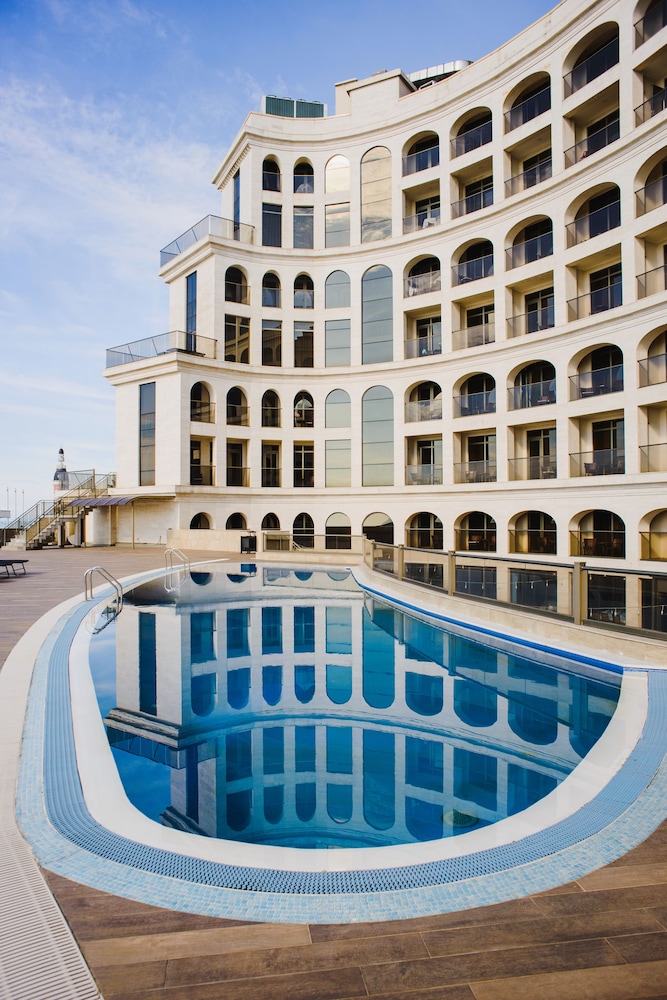 Colosseum Marina Hotel Batumi 7/72