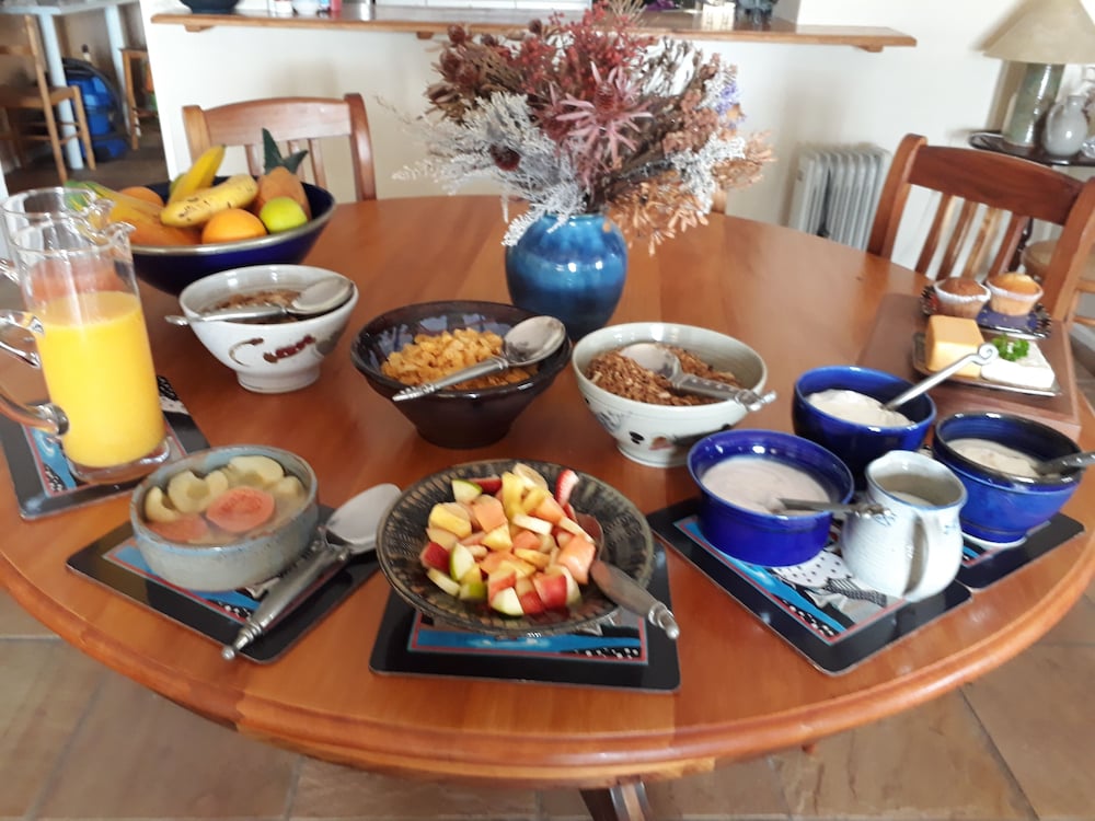 Moonglow Guest House 15/21