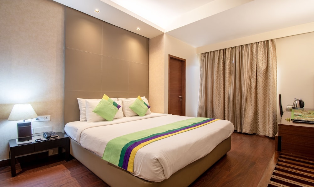 CABANA HOTEL 14/41
