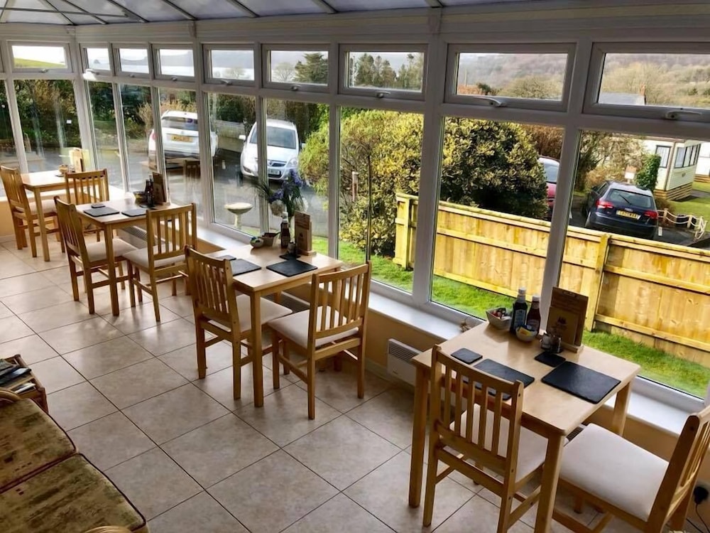 Pinewood B&amp;B 31/50