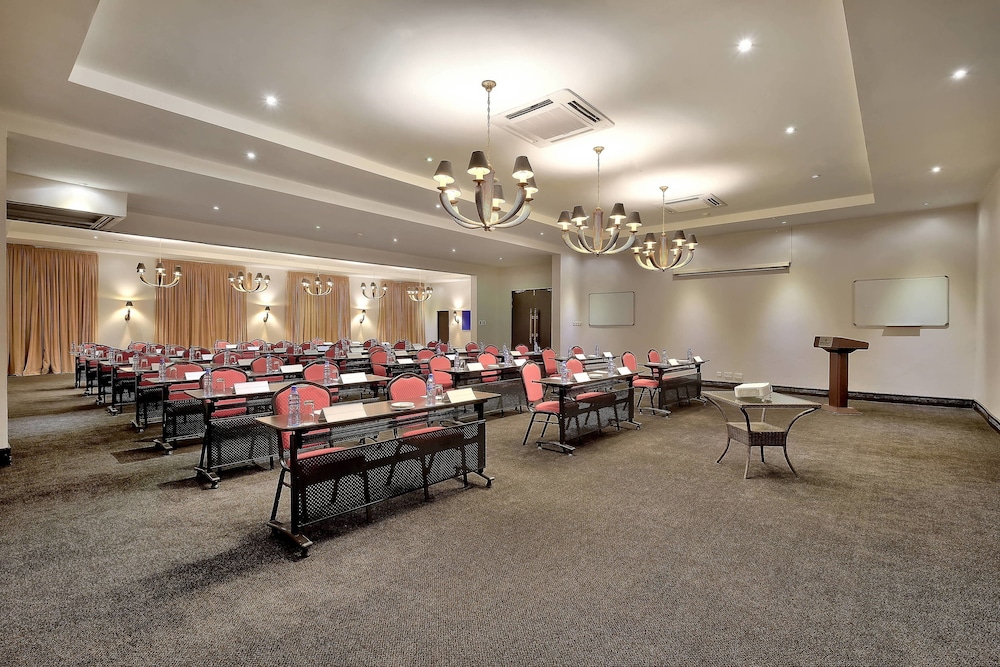 Protea Hotel By Marriott Livingstone 44/50