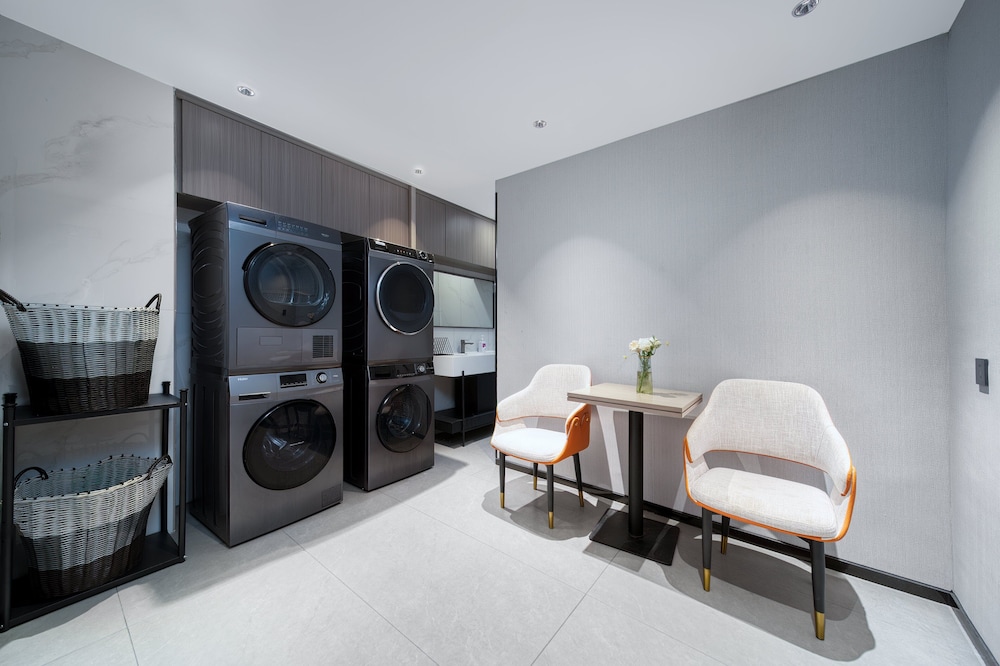 PIN Hotel Guangzhou Beijing Road Pedestrian Street Gongyuanqian Metro Station Branch 22/33