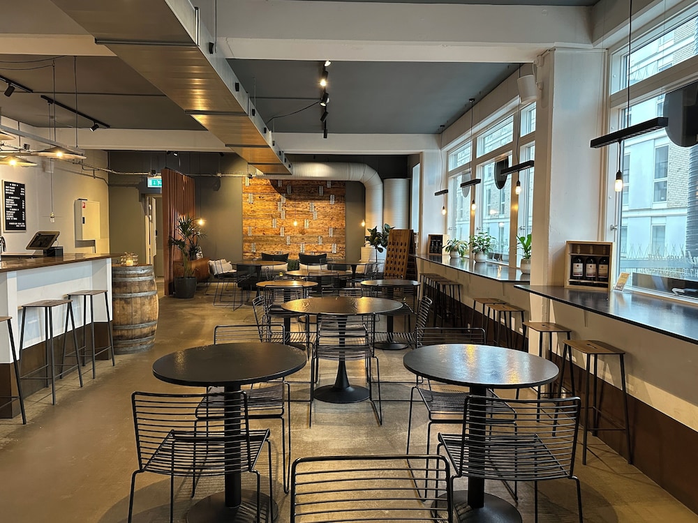 CPH STUDIO HOTEL 55/82