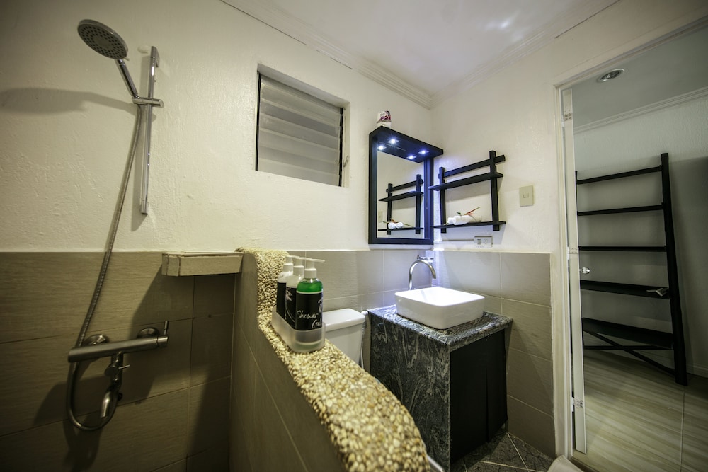 Ocean Vida Beach And Dive Resort 65/65